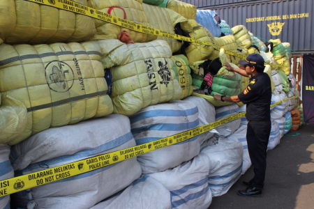 Pemerintah siapkan bea masuk antidumping untuk lindungi industri tekstil |  Orang dalam