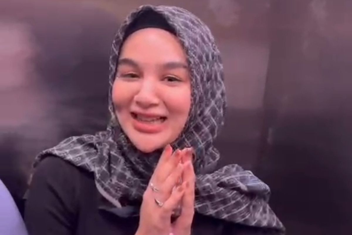 Actress Hana Hanifah Summoned Again in Riau DPRD Corruption Case