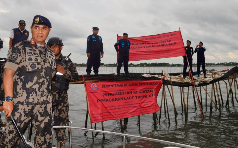 kkp-hentikan-kegiatan-pemagaran-laut-tanpa-izin-di-tangerang